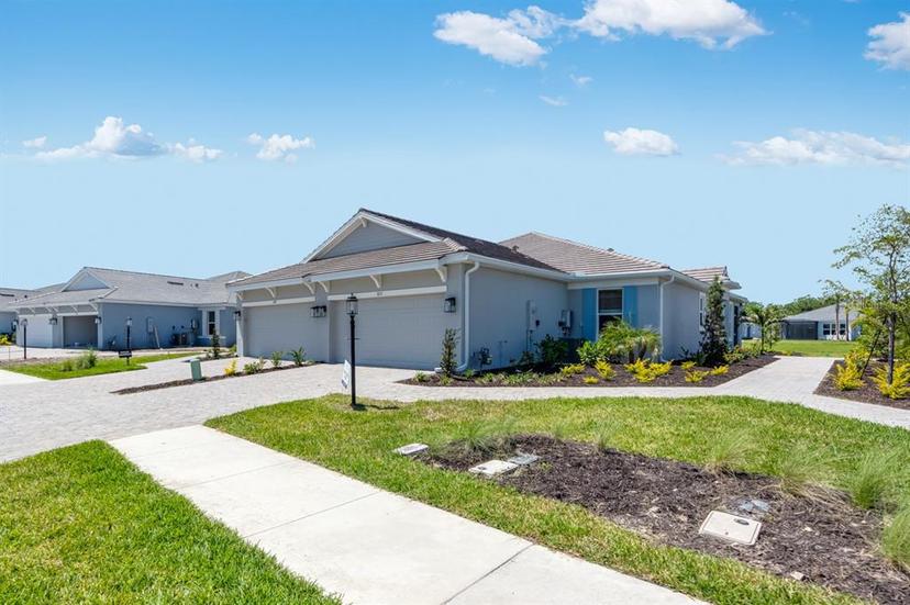 Picture of 8113 Moonbeam Avenue, Sarasota FL 34241