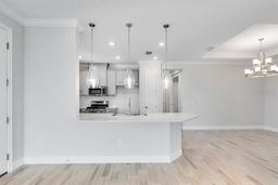 Picture of 8113 Moonbeam Avenue, Sarasota, FL 34241