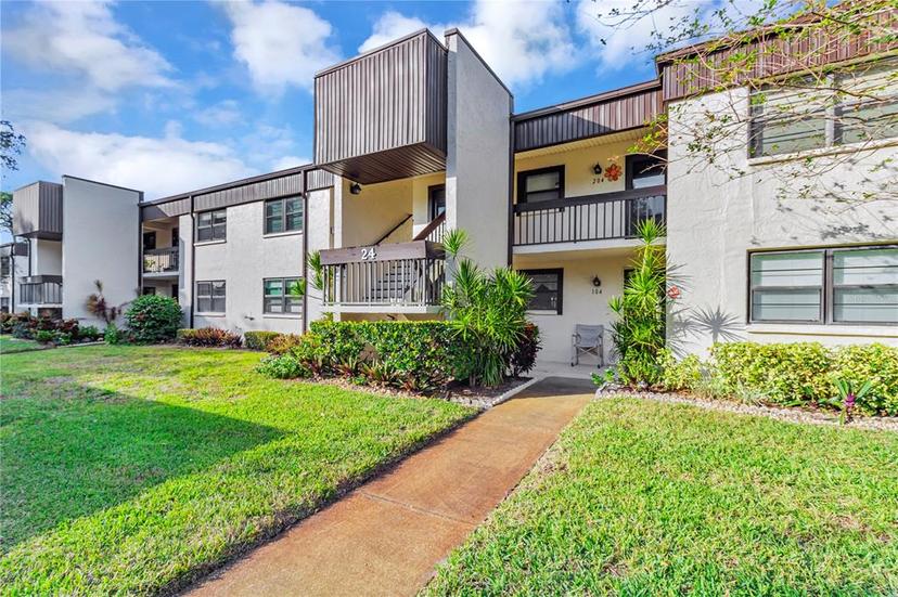 Picture of 2400 Winding Creek Boulevard Unit 24-203, Clearwater FL 33761