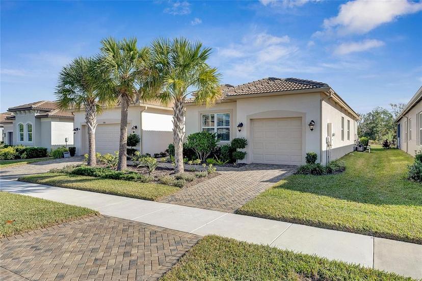 Picture of 15314 Valencia Del Sol Street, Wimauma FL 33598