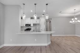 Picture of 8105 Moonbeam Avenue, Sarasota, FL 34241