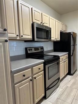 Picture of 420 Summit Ridge Place Unit 214, Longwood, FL 32779