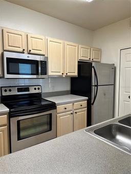 Picture of 420 Summit Ridge Place Unit 214, Longwood, FL 32779