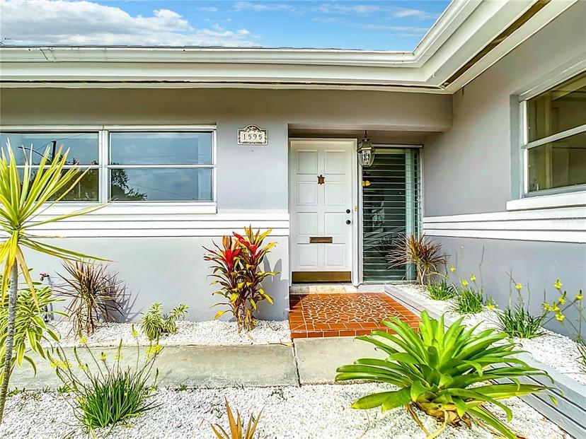 Picture of 1595 Arizona Avenue Ne, St Petersburg FL 33703