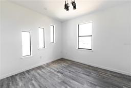 Picture of 326 Spinnaker Court, Auburndale, FL 33823