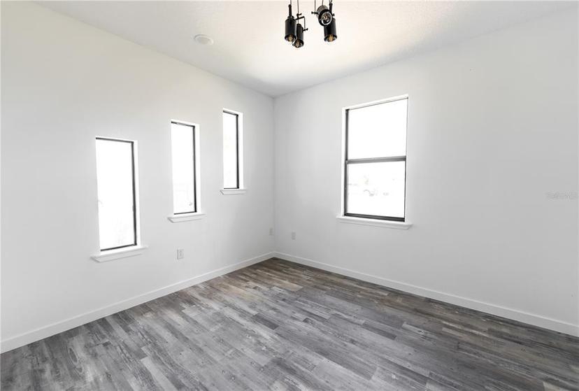 Picture of 326 Spinnaker Court, Auburndale FL 33823