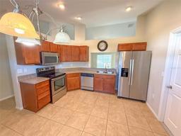 Picture of 912 Princeton Manor Lane, Lakeland, FL 33809