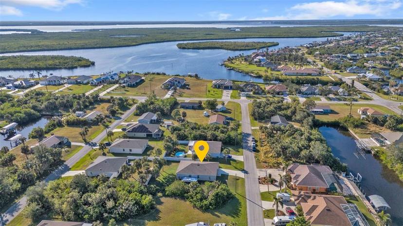 Picture of 18043 Avonsdale Circle, Port Charlotte FL 33948