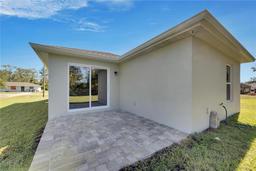 Picture of 1006 Hagle Park Road, Bradenton, FL 34212