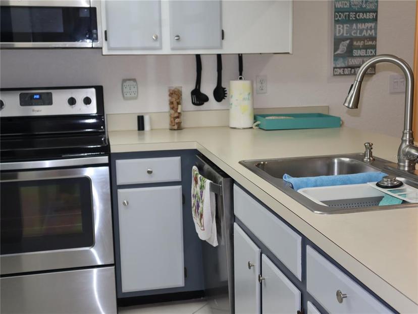 Picture of 4048 Oakview Drive Unit F2-3, Punta Gorda FL 33980