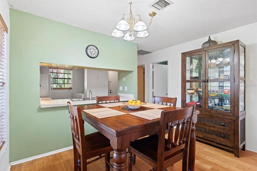 Picture of 608 N Jefferson Avenue Unit 30, Sarasota FL 34237