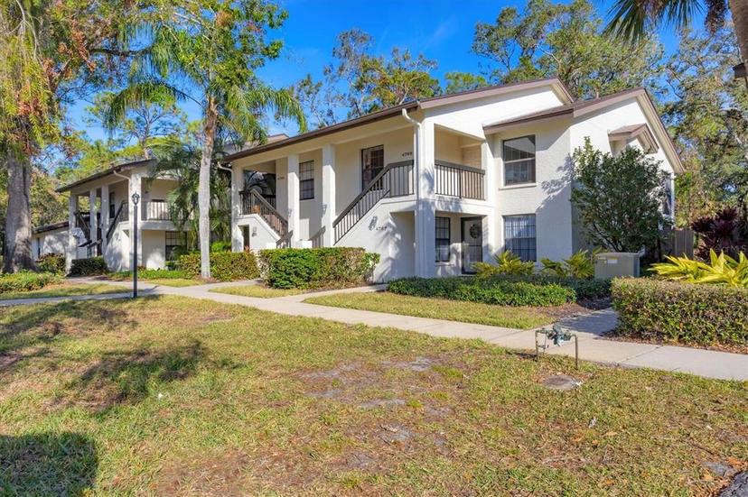 Picture of 4767 Winslow Beacon Unit 25, Sarasota FL 34235