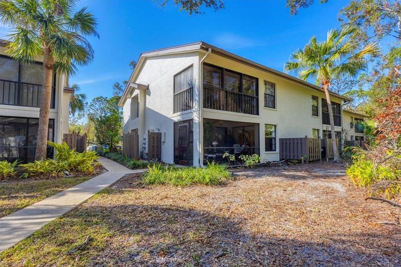 Picture of 4767 Winslow Beacon Unit 25, Sarasota FL 34235