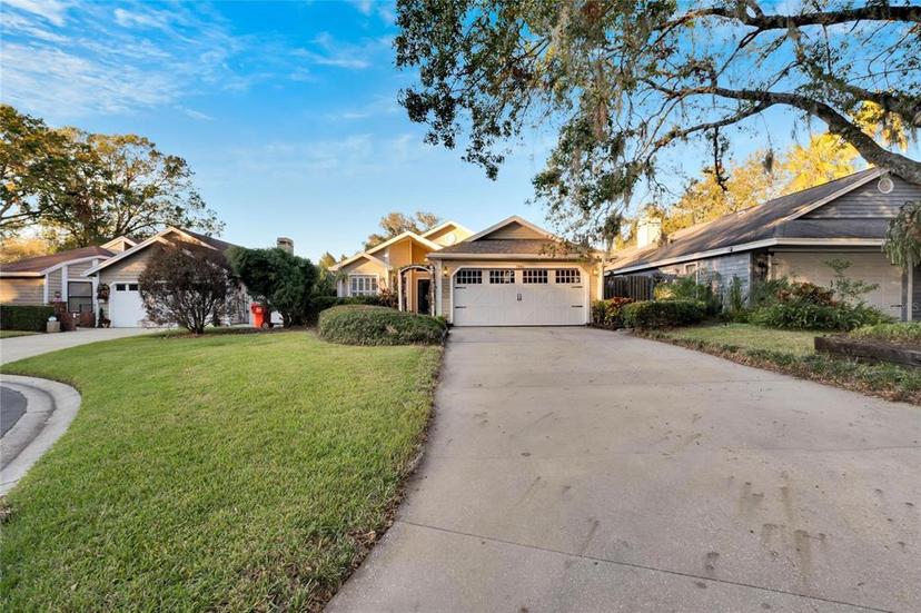 Picture of 1446 Walden Oaks Place, Plant City FL 33563