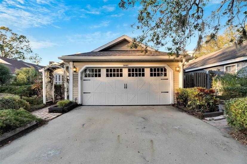 Picture of 1446 Walden Oaks Place, Plant City FL 33563