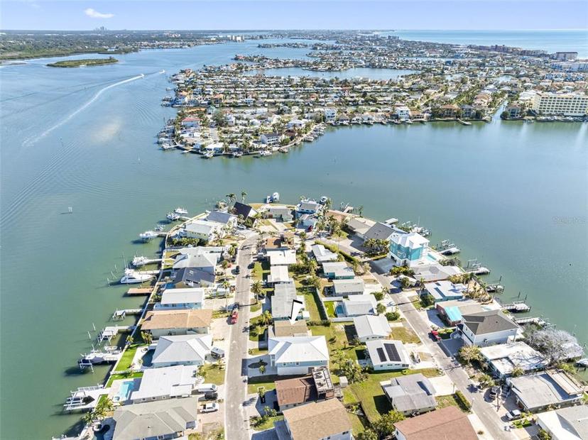 Picture of 943 182Nd Avenue E, Redington Shores FL 33708