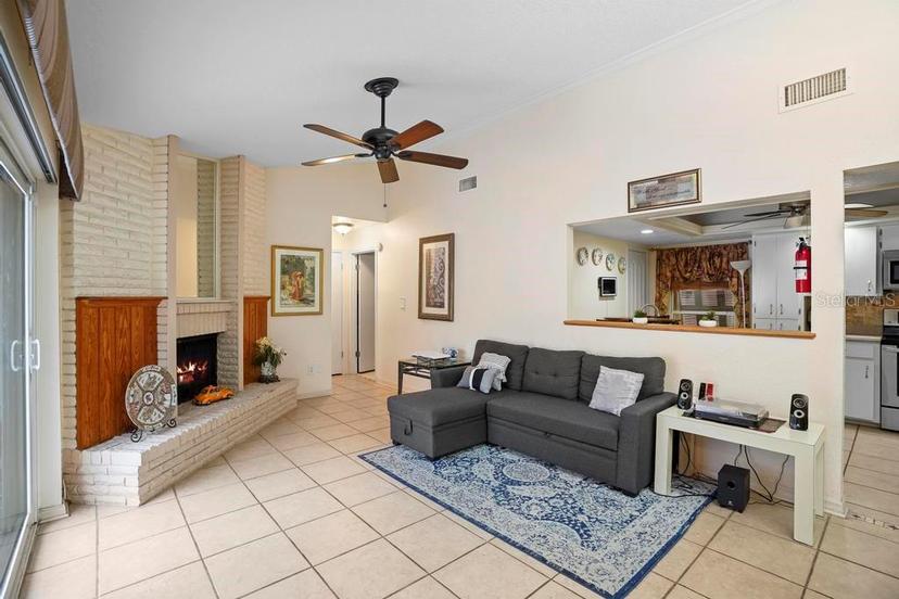 Picture of 5027 Jamaica Circle Unit 7, Orlando FL 32808