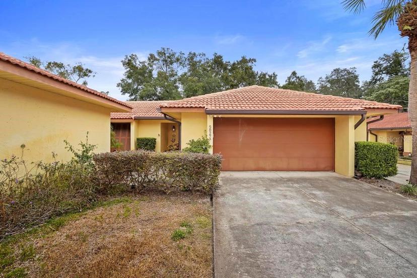 Picture of 5027 Jamaica Circle Unit 7, Orlando FL 32808
