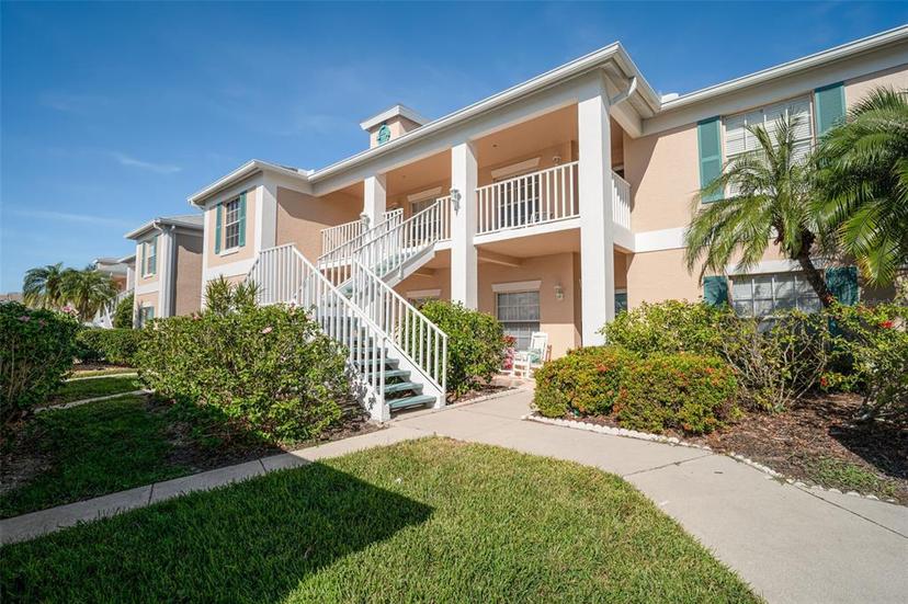 Picture of 4206 Caddie Drive E Unit 202, Bradenton FL 34203