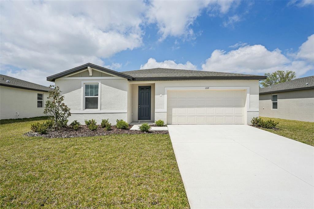 Picture of 1337 Oak Valley Drive, Auburndale, FL 33823