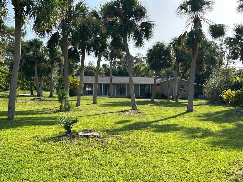 Picture of 2090 Lemon Ave Avenue, Englewood FL 34223