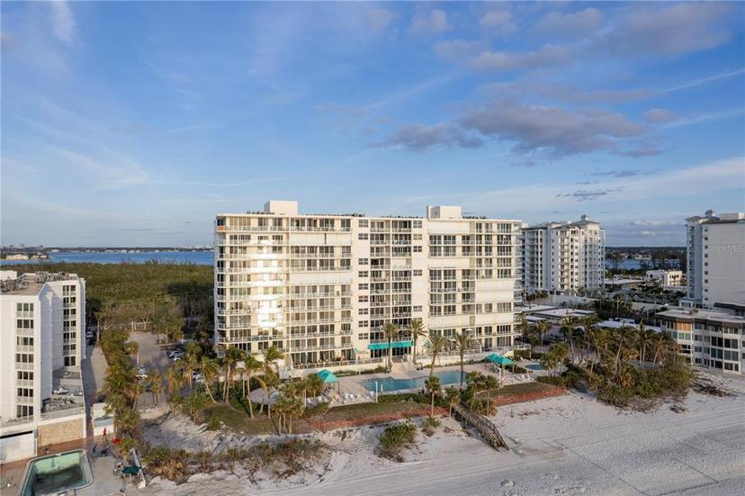 Picture of 1800 Benjamin Franklin Drive Unit B809, Sarasota FL 34236
