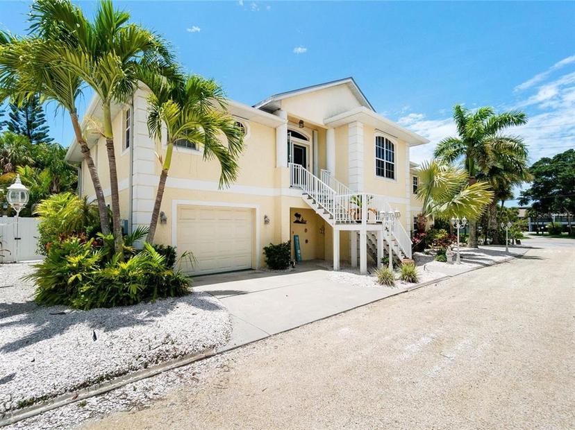 Picture of 4151 N Beach Road, Englewood FL 34223
