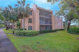 Picture of 620 Cranes Way Unit 207, Altamonte Springs, FL 32701