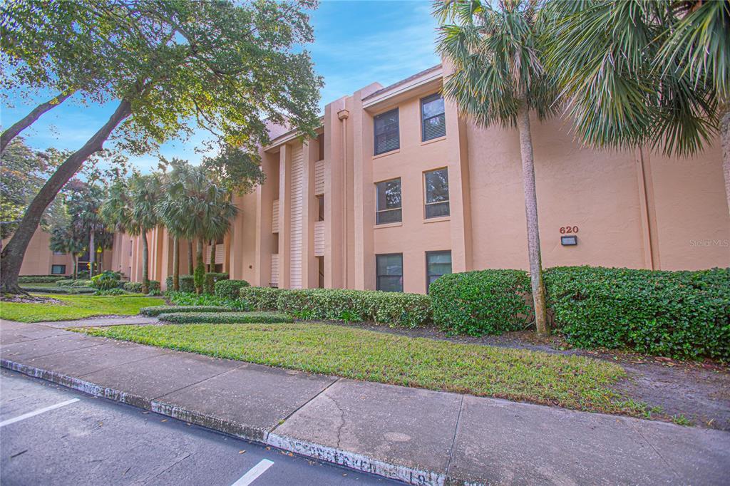 Picture of 620 Cranes Way Unit 207, Altamonte Springs, FL 32701