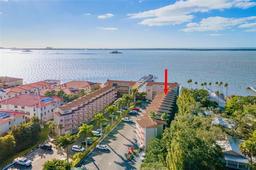 Picture of 1420 Bayshore Boulevard Unit 404, Dunedin, FL 34698