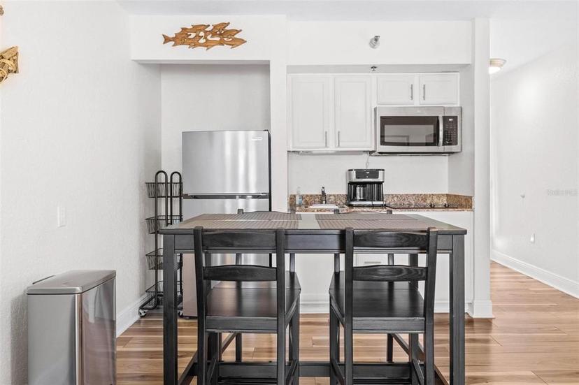 Picture of 1420 Bayshore Boulevard Unit 404, Dunedin FL 34698