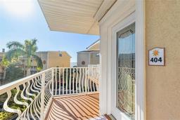 Picture of 1420 Bayshore Boulevard Unit 404, Dunedin, FL 34698