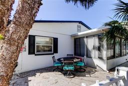 Picture of 141 94Th Avenue, Treasure Island, FL 33706