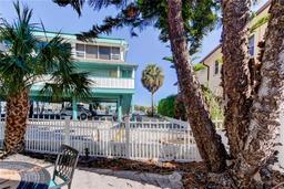 Picture of 141 94Th Avenue, Treasure Island, FL 33706