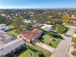 Picture of 225 Firenze Avenue W, Venice, FL 34285