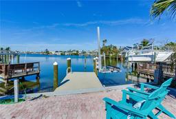 Picture of 410 140Th Avenue E, Madeira Beach, FL 33708
