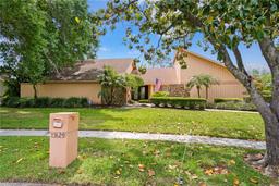 Picture of 13620 Diamond Head Drive, Tampa, FL 33624