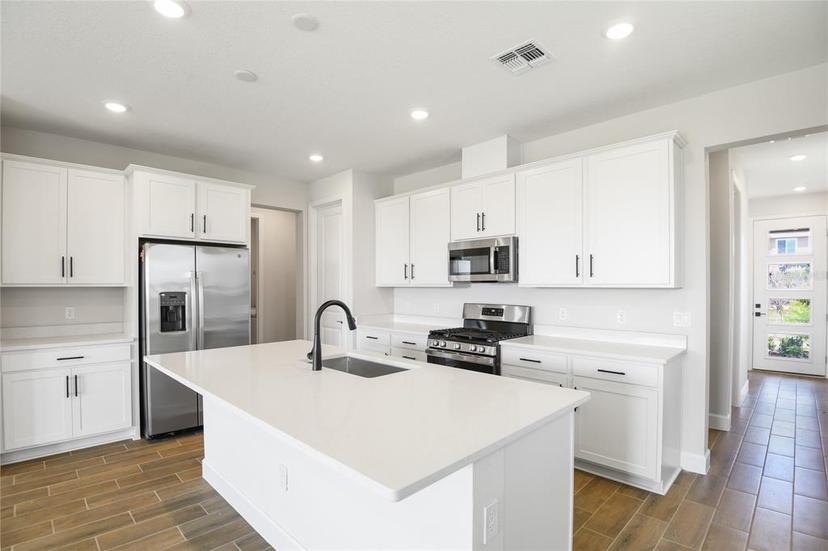 Picture of 5922 Jensen View Avenue, Apollo Beach FL 33572