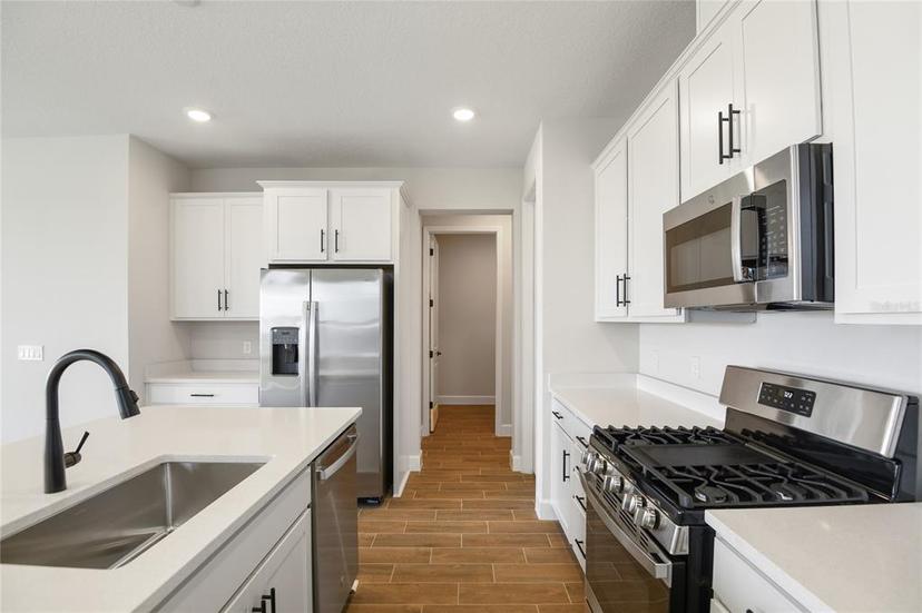 Picture of 5922 Jensen View Avenue, Apollo Beach FL 33572