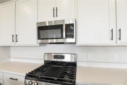 Picture of 5922 Jensen View Avenue, Apollo Beach, FL 33572