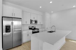 Picture of 5948 Jensen View Avenue, Apollo Beach, FL 33572