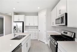 Picture of 5956 Jensen View Avenue, Apollo Beach, FL 33572