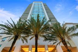 Picture of 450 Knights Run Avenue Unit 1102, Tampa, FL 33602