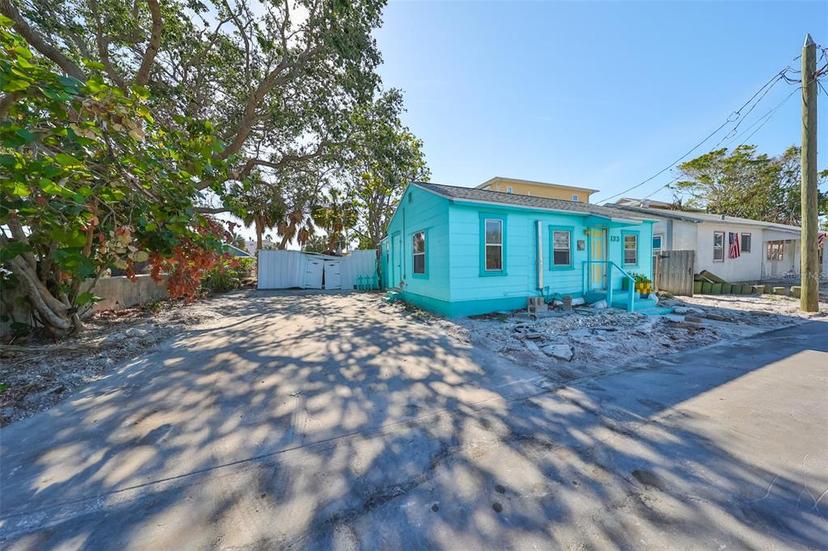 Picture of 133 92Nd Avenue, Treasure Island FL 33706
