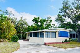 Picture of 103 Oakwood Boulevard, Sarasota, FL 34237