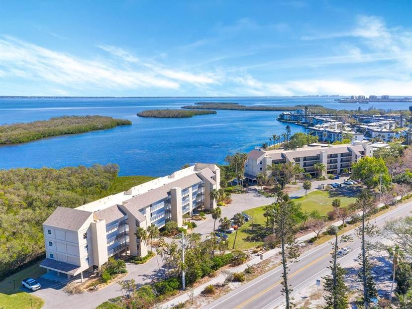 Picture of 4540 Gulf Of Mexico Drive Unit 204, Longboat Key FL 34228