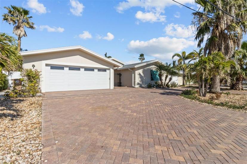 Picture of 602 Flamingo Drive, Madeira Beach FL 33708