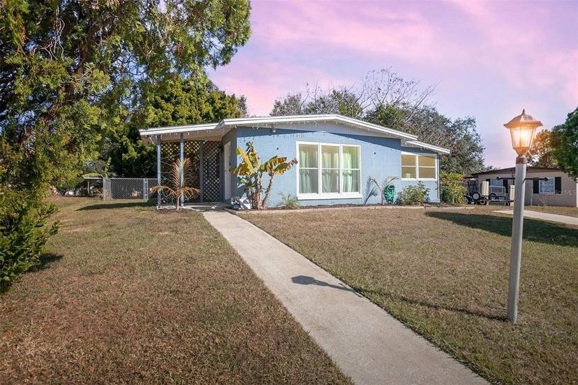 Picture of 893 W Village Drive, Deltona FL 32725