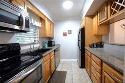 Picture of 3350 S Osprey Avenue Unit 106A, Sarasota, FL 34239