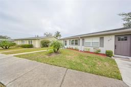 Picture of 302 Canton Court Unit 56, Sun City Center, FL 33573
